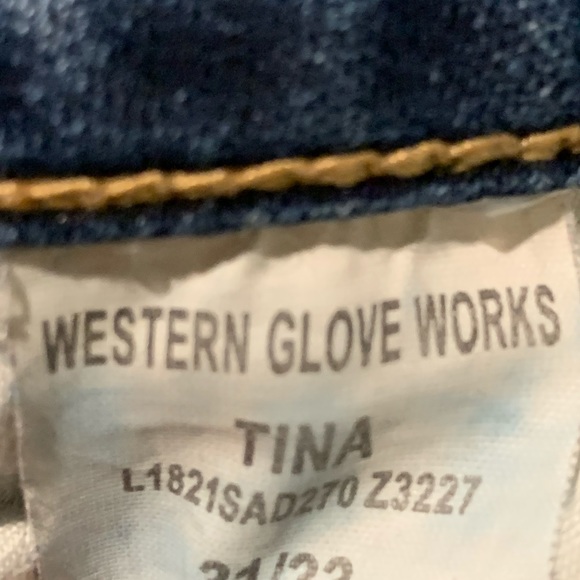 Silver Jeans - Picture 4 of 4